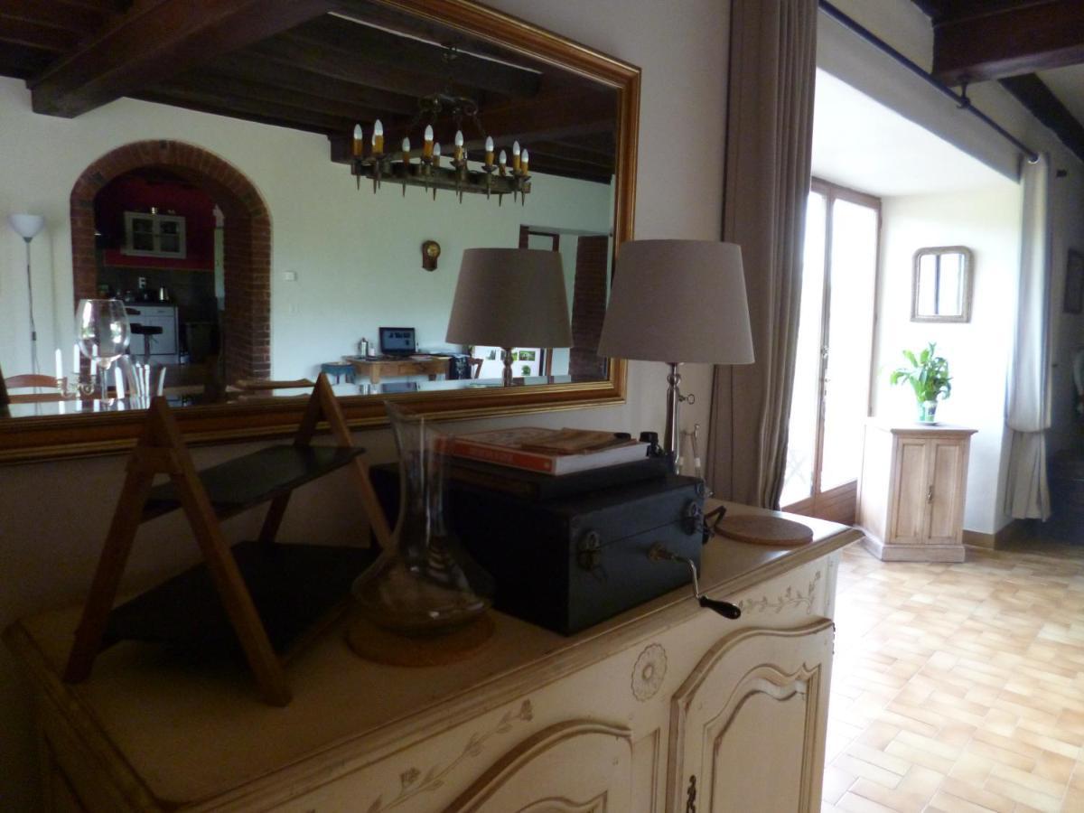 Bed and Breakfast Le Moulin De Cors Oulches Exteriér fotografie